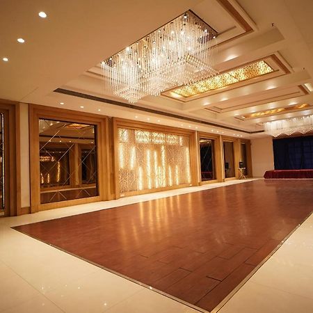 Hotel Amora - Rajnandgaon Raj Nandgaon Bagian luar foto