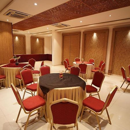 Hotel Amora - Rajnandgaon Raj Nandgaon Bagian luar foto