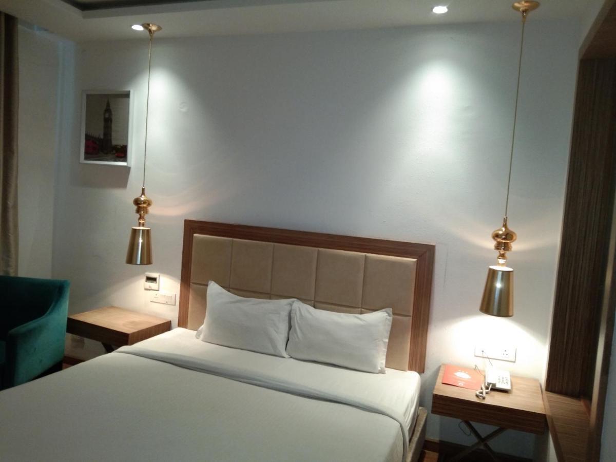 Hotel Amora - Rajnandgaon Raj Nandgaon Bagian luar foto