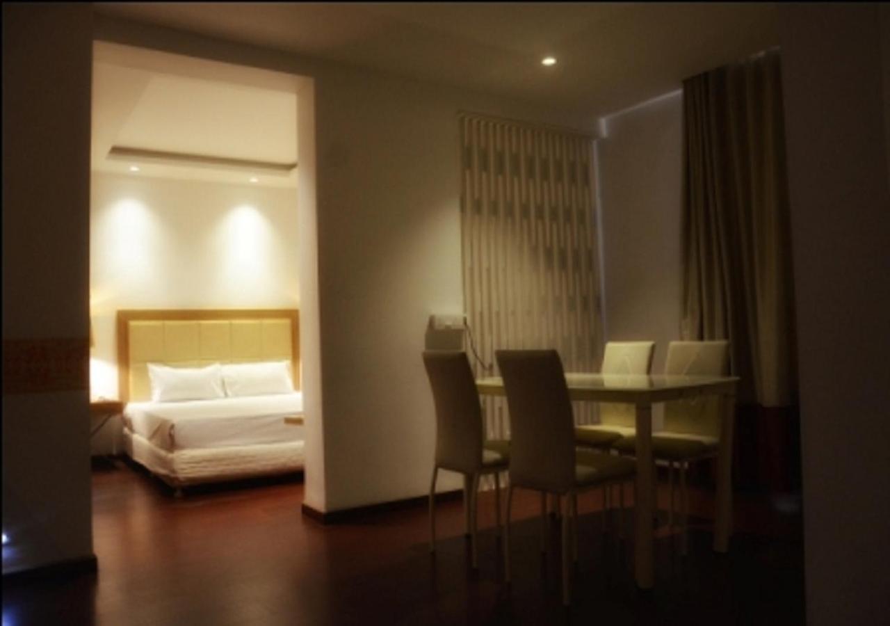 Hotel Amora - Rajnandgaon Raj Nandgaon Bagian luar foto