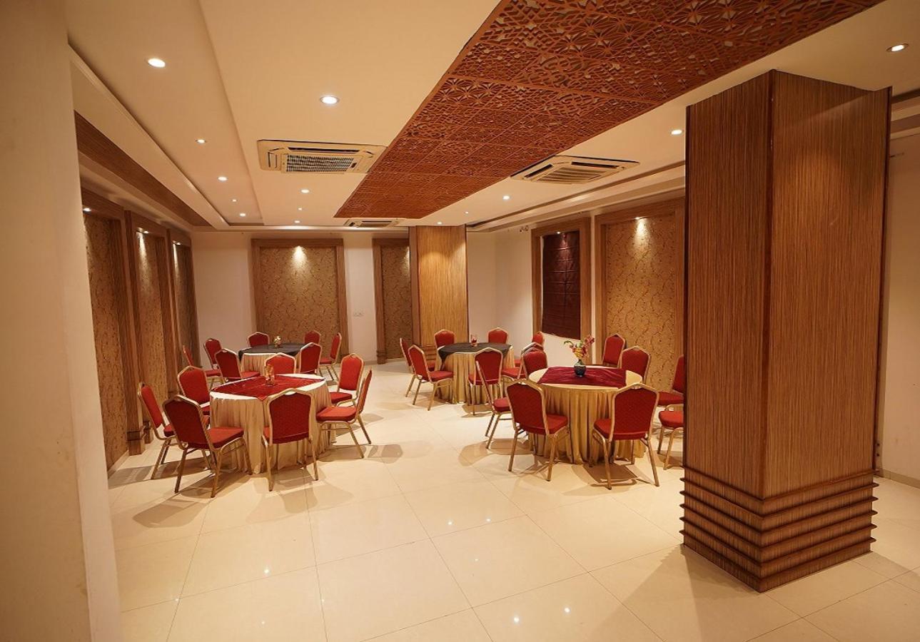 Hotel Amora - Rajnandgaon Raj Nandgaon Bagian luar foto