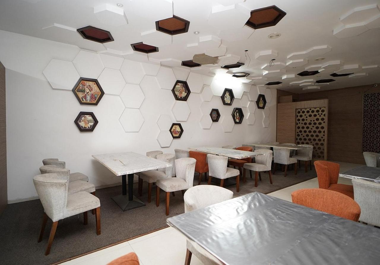 Hotel Amora - Rajnandgaon Raj Nandgaon Bagian luar foto