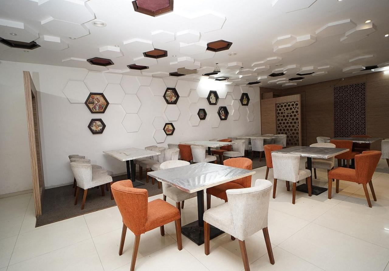 Hotel Amora - Rajnandgaon Raj Nandgaon Bagian luar foto