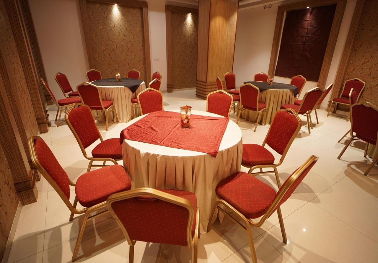Hotel Amora - Rajnandgaon Raj Nandgaon Bagian luar foto