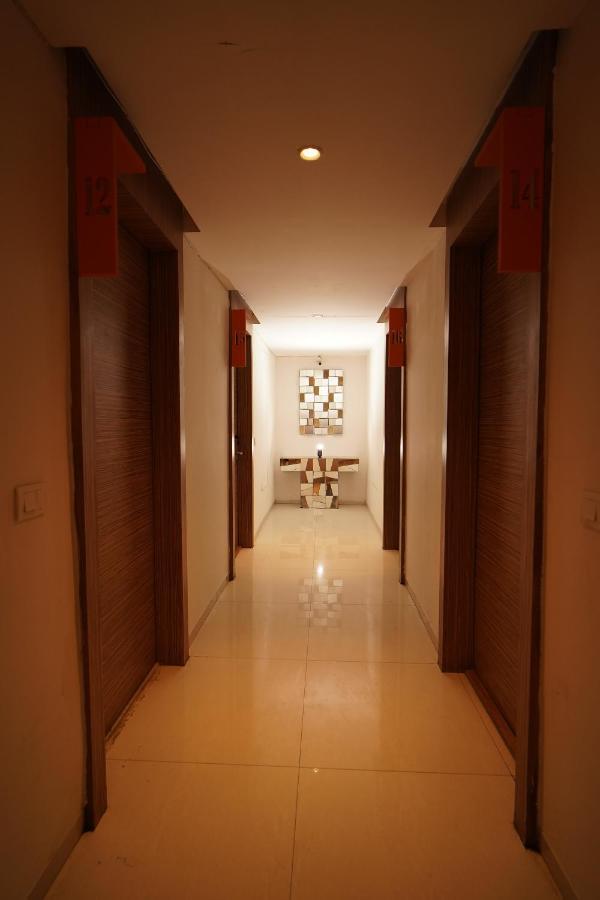 Hotel Amora - Rajnandgaon Raj Nandgaon Bagian luar foto